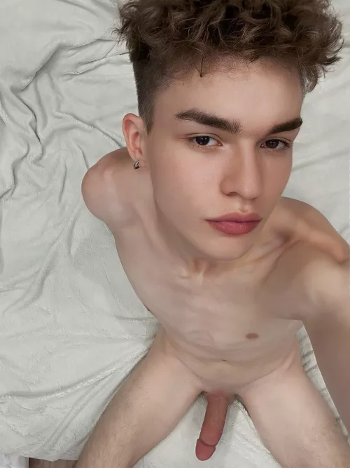 Does my body get you horny? by cartier_jr