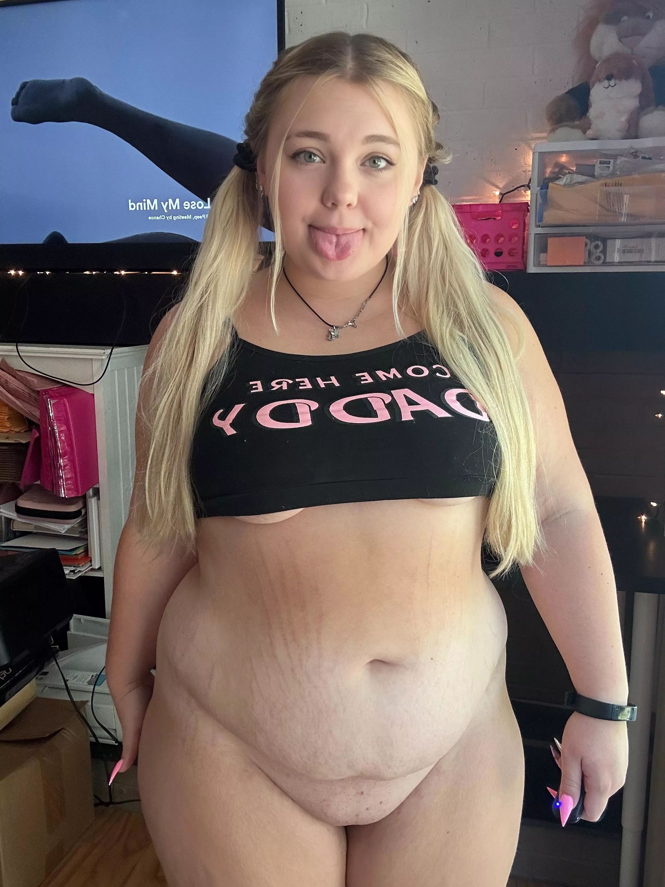 goodmorning reddit, can i make your dick rise posted by lxves