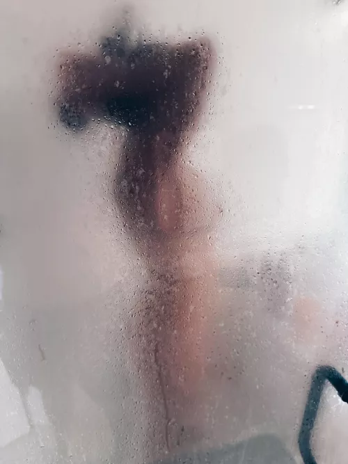 Happiest when I’m wet by westcoastghostx