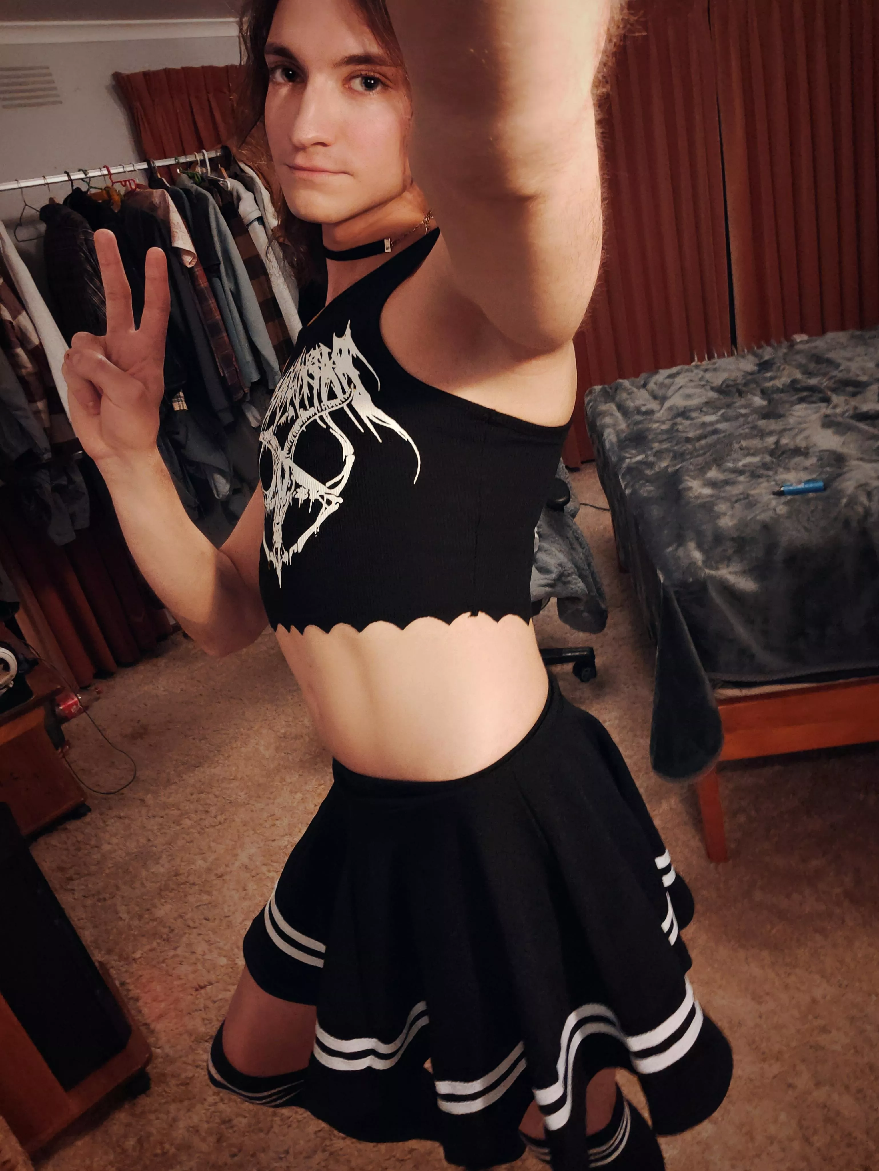 I think I need more tops like this °◡° posted by Bzew