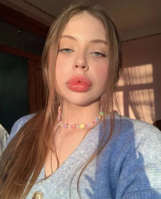 Love the way she looks posted by bimbol0ver