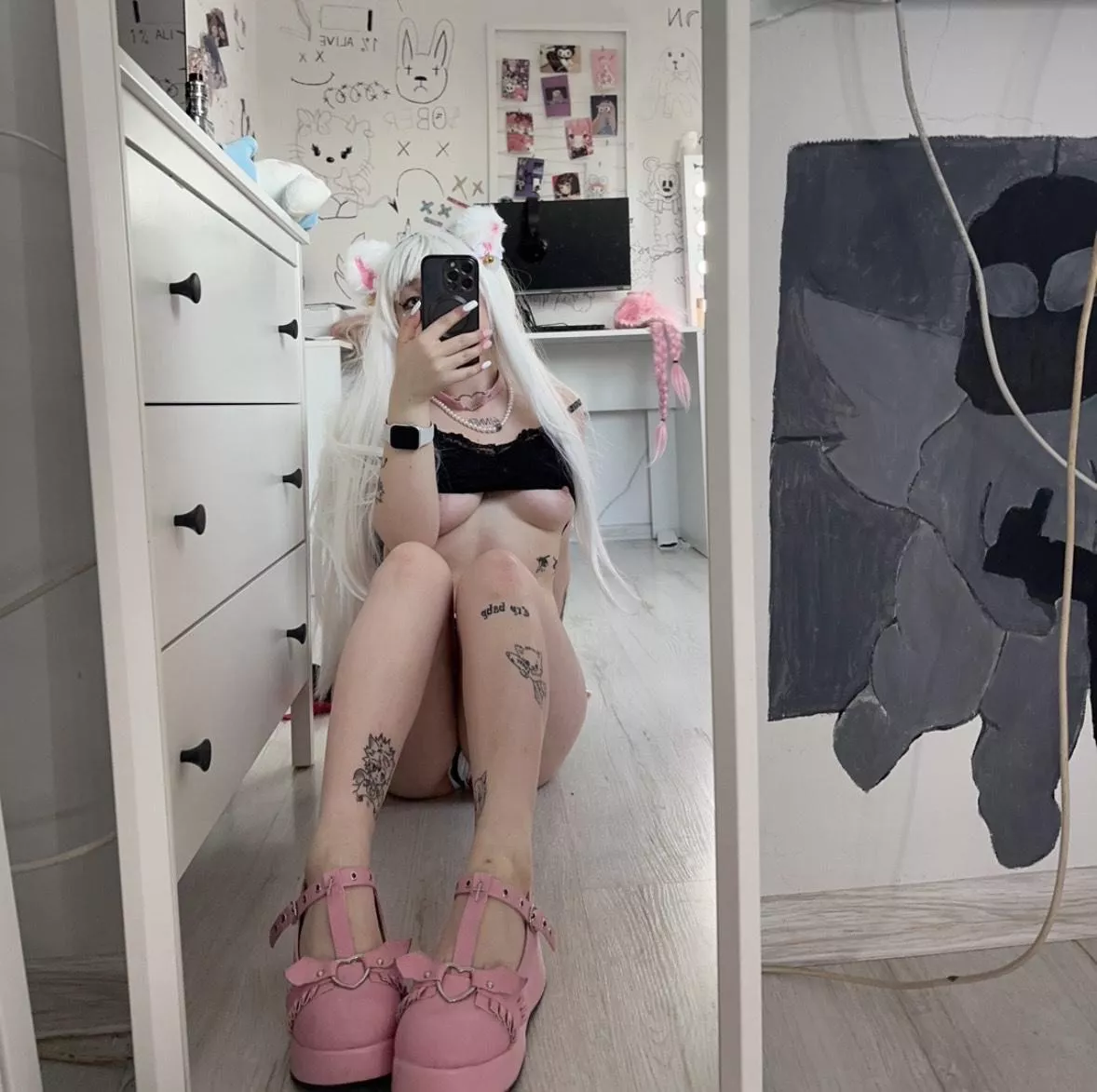 Not even a handful but more than a mouthful posted by SingleTheater