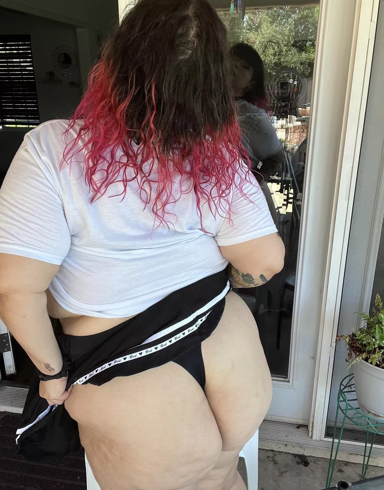 Thong Day….. posted by LunaCeleste13