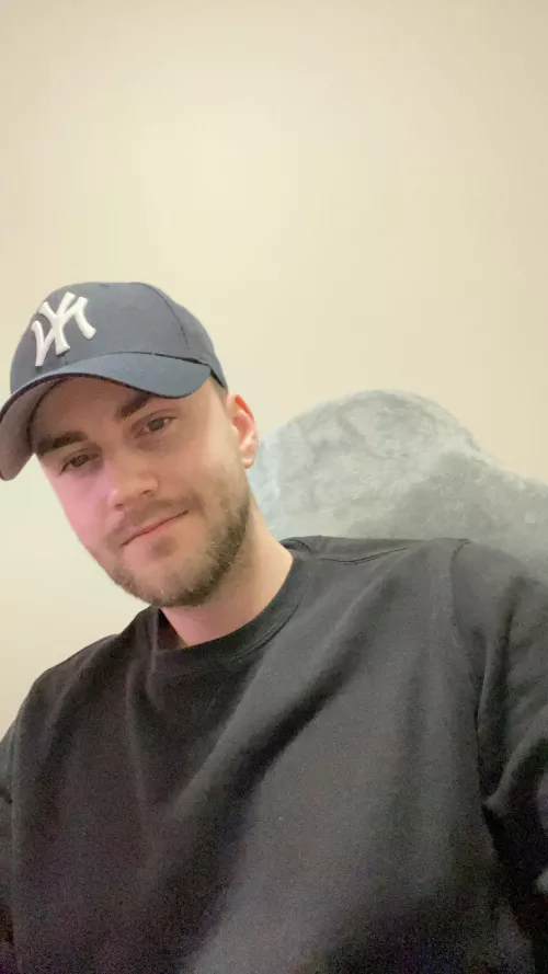 What are you bros up to this weekend? I’m just relaxing by KyleFisher11