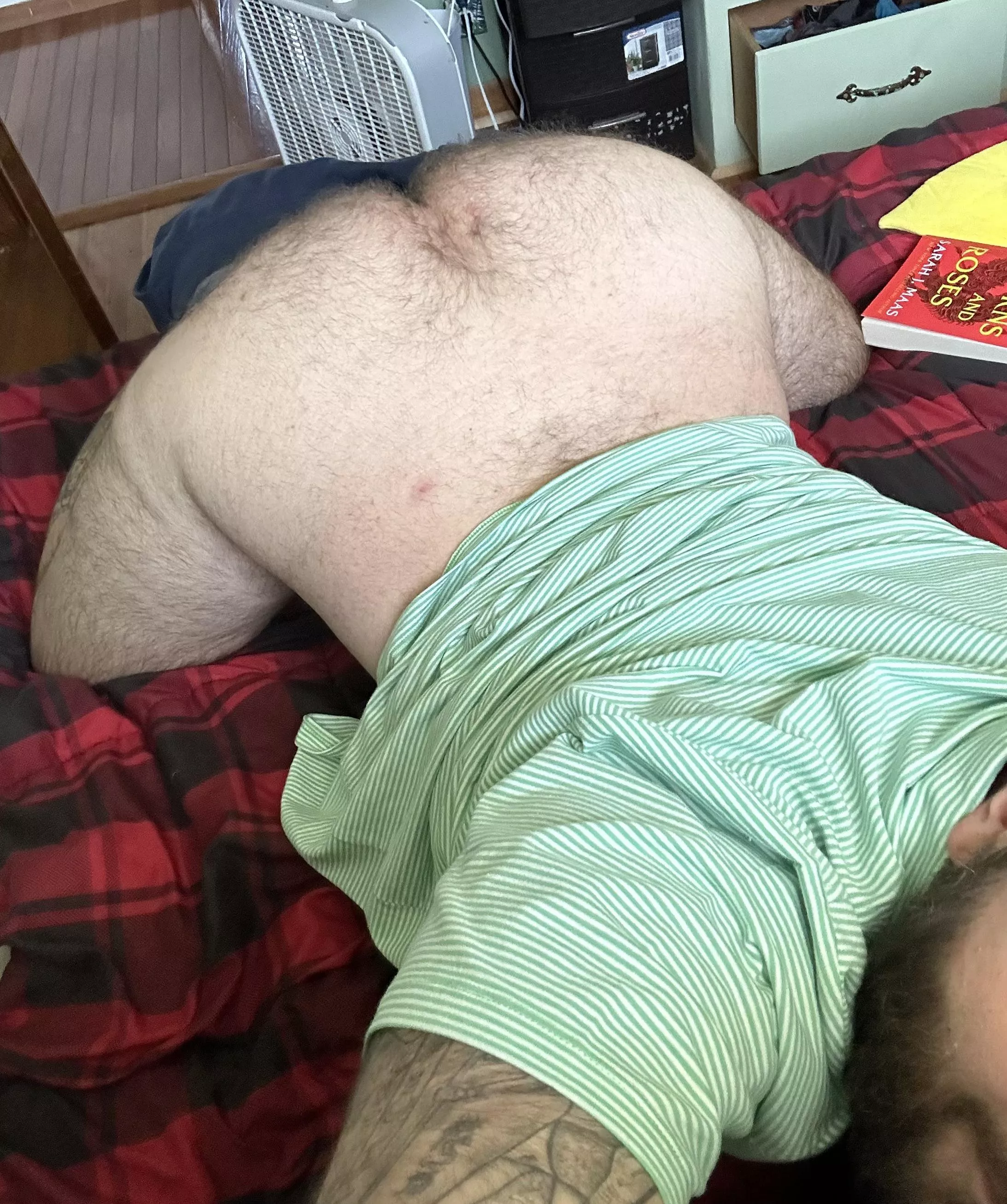 Who wants to clap them 😛 posted by easttownsdudee