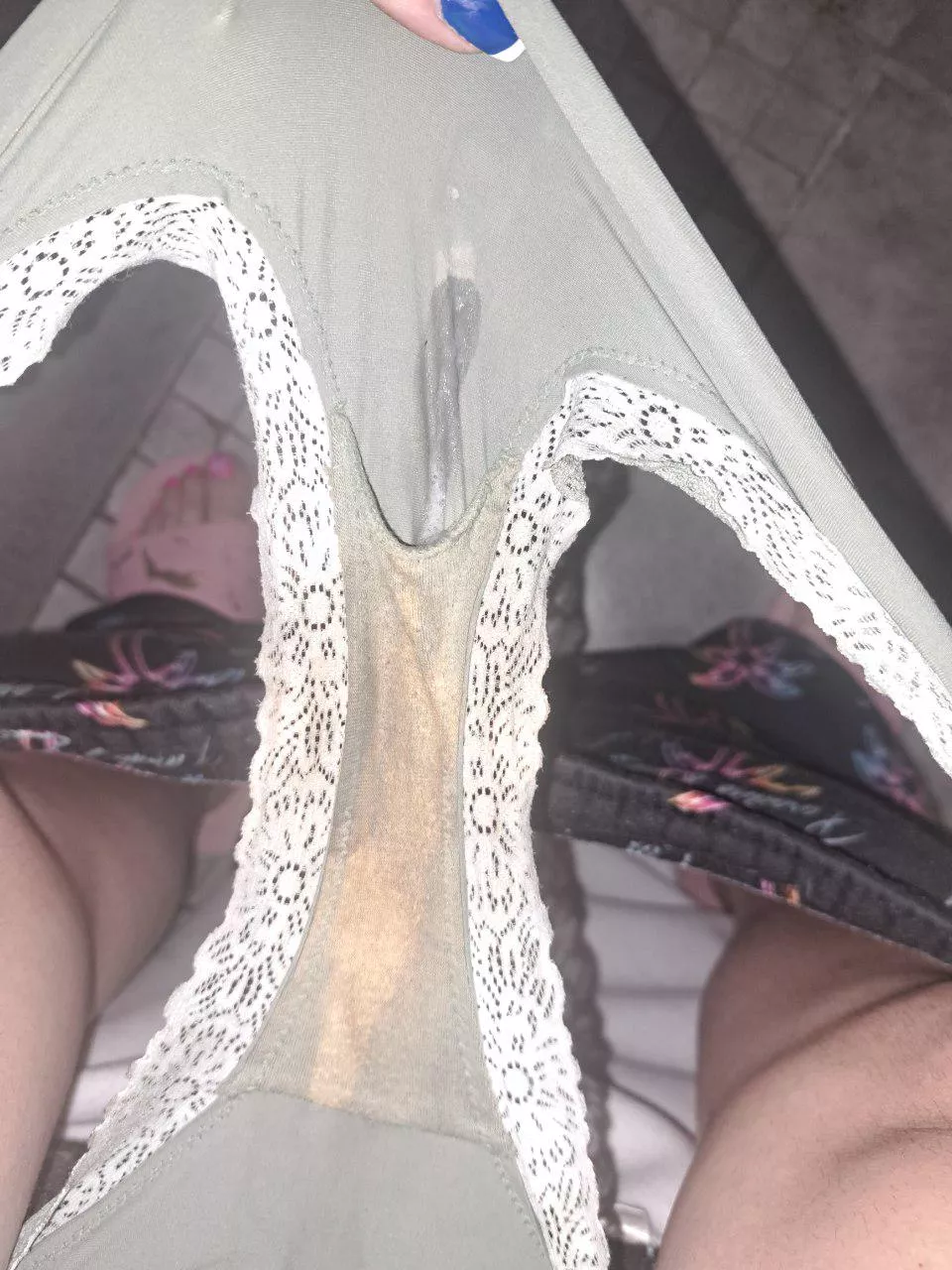 34 year old mom of 1! Masturbated with a remote control toy that My man loves to play with! Worn a day & a half! posted by TrippyKoala425