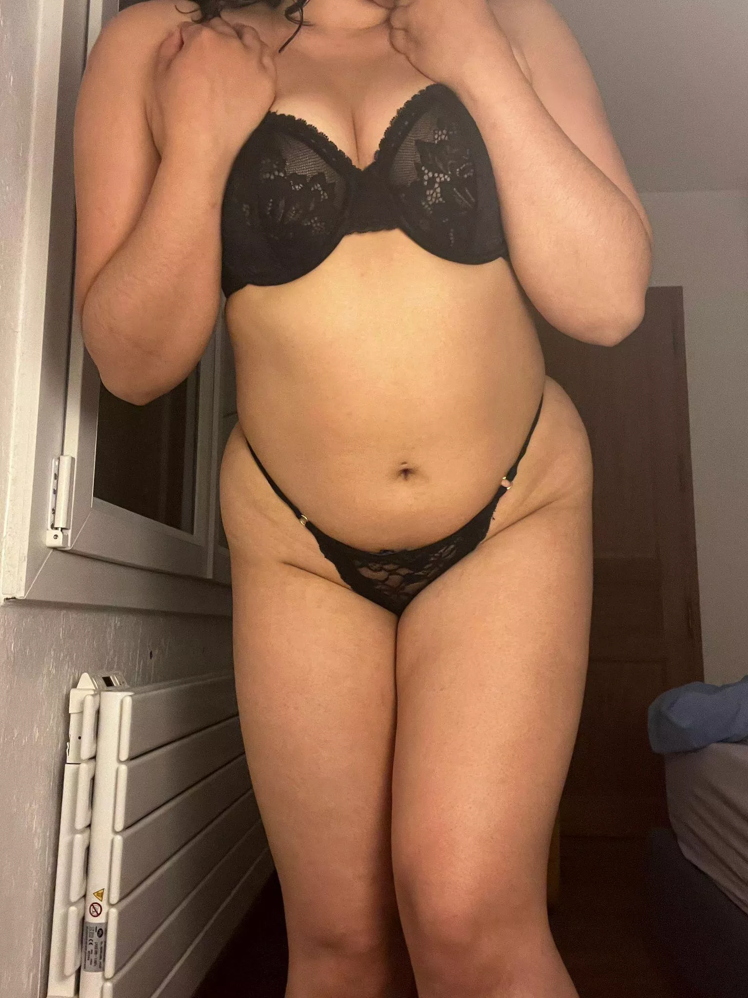 Am I a bad girl for sending lewd snaps to strangers?? posted by itsbabyrosexo