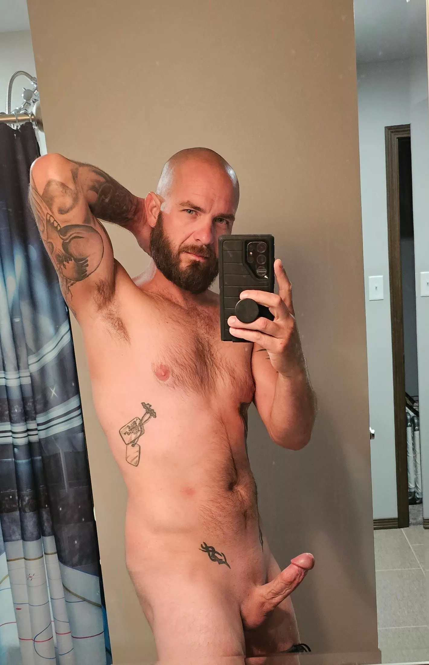 Happy Saturday! posted by Urnextdoorneighbors