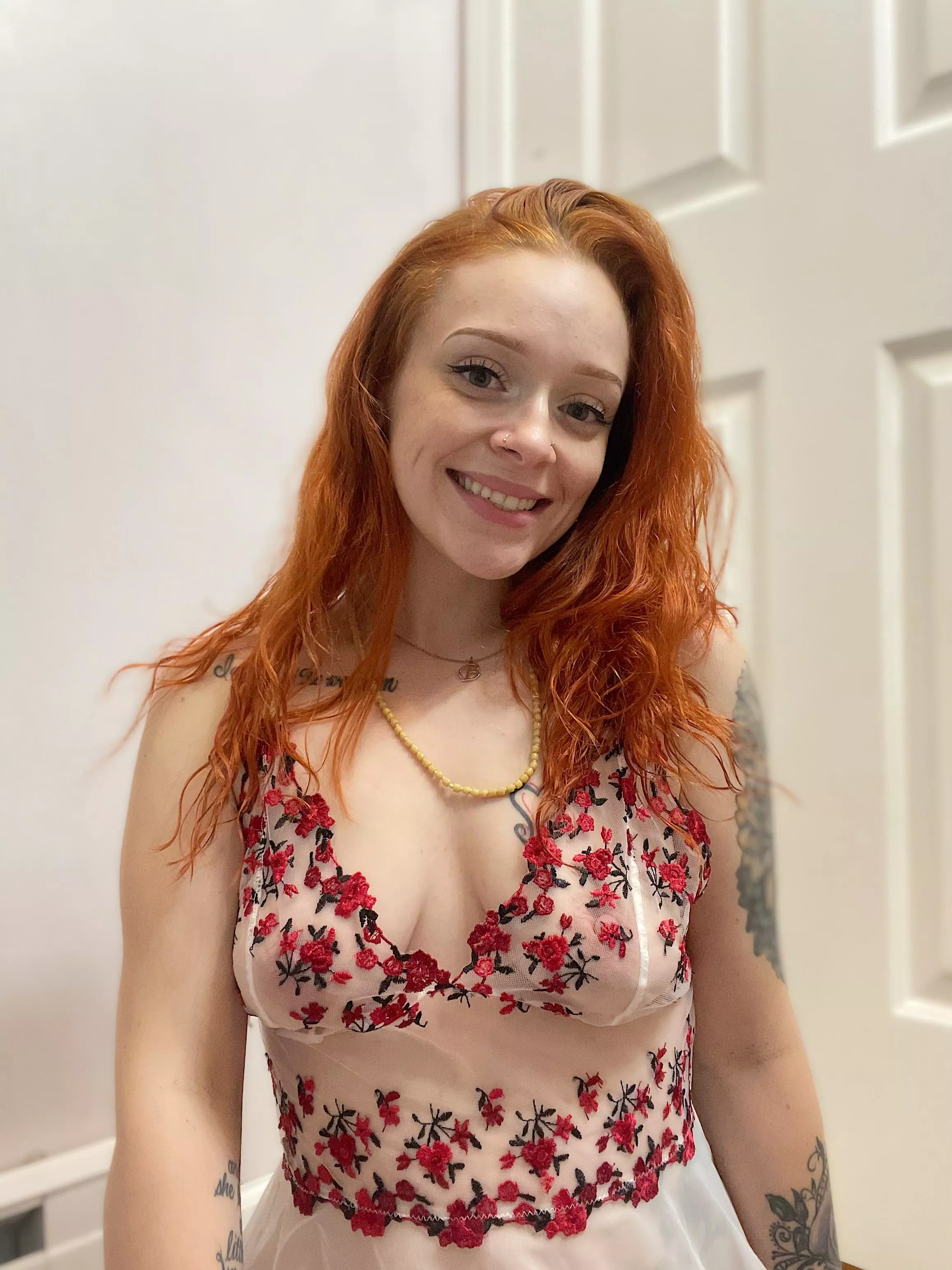 Hard to see my frex from a distance but i just really had to show the cute dress!! posted by iceyspiceyx3