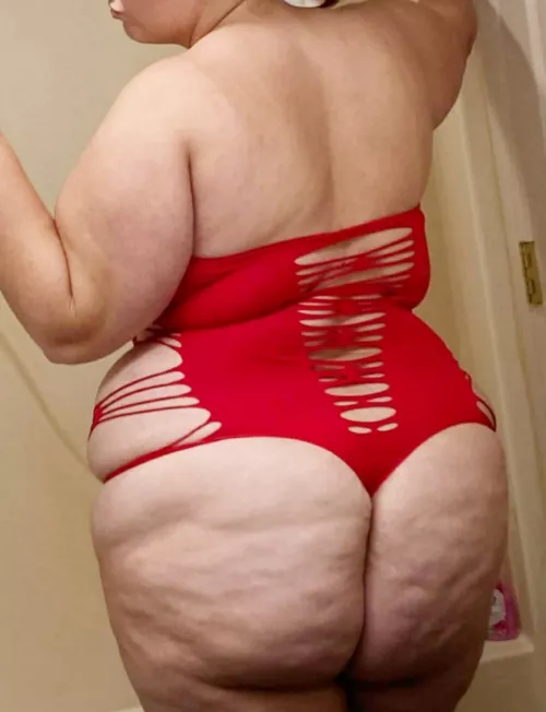 Hubby hasn't fucked me in months, will you come fill my needs? 🥵 by abigailgray256