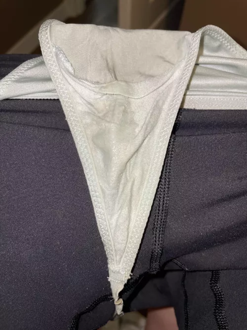 I can smell how creamy I am by Harpersummer