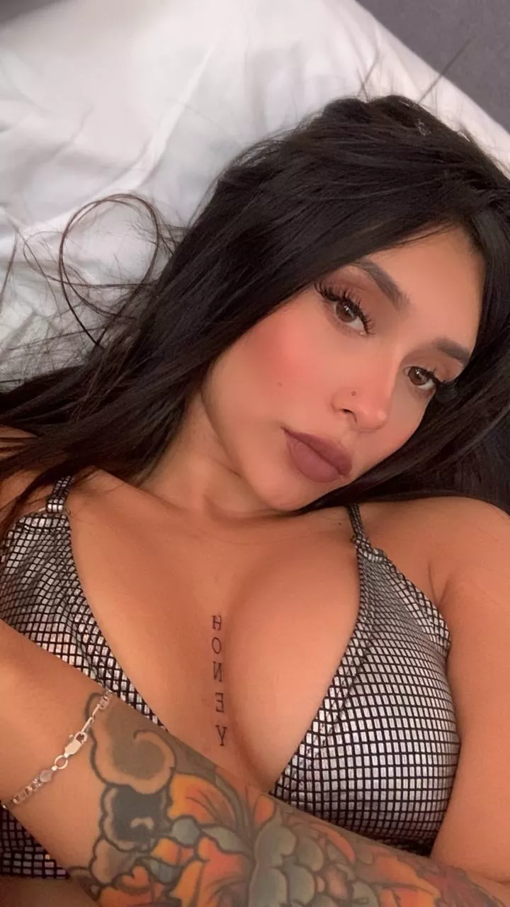 I'm a little horny right now posted by GroundbreakingBit490