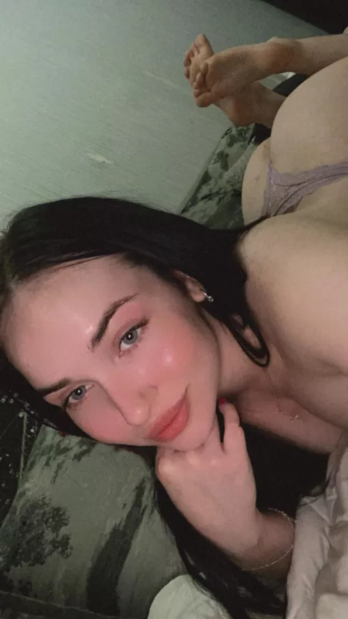 I'm a seductive enchantress, ready to fulfill your deepest desires. by SlyCooper949