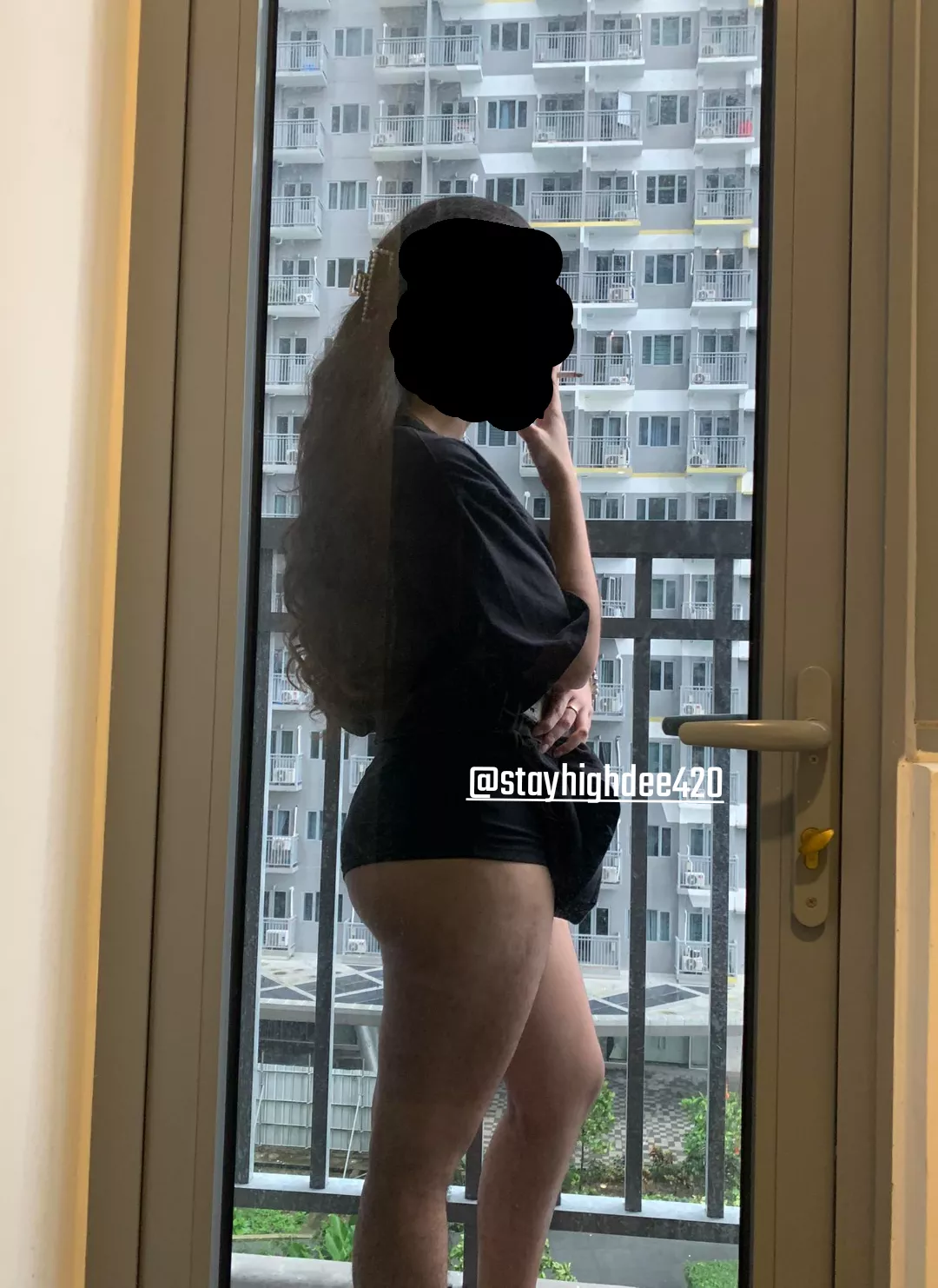 See that beauti[f]ul ass? Kulang na ata sa lamas 🥺 posted by stayhighdee420