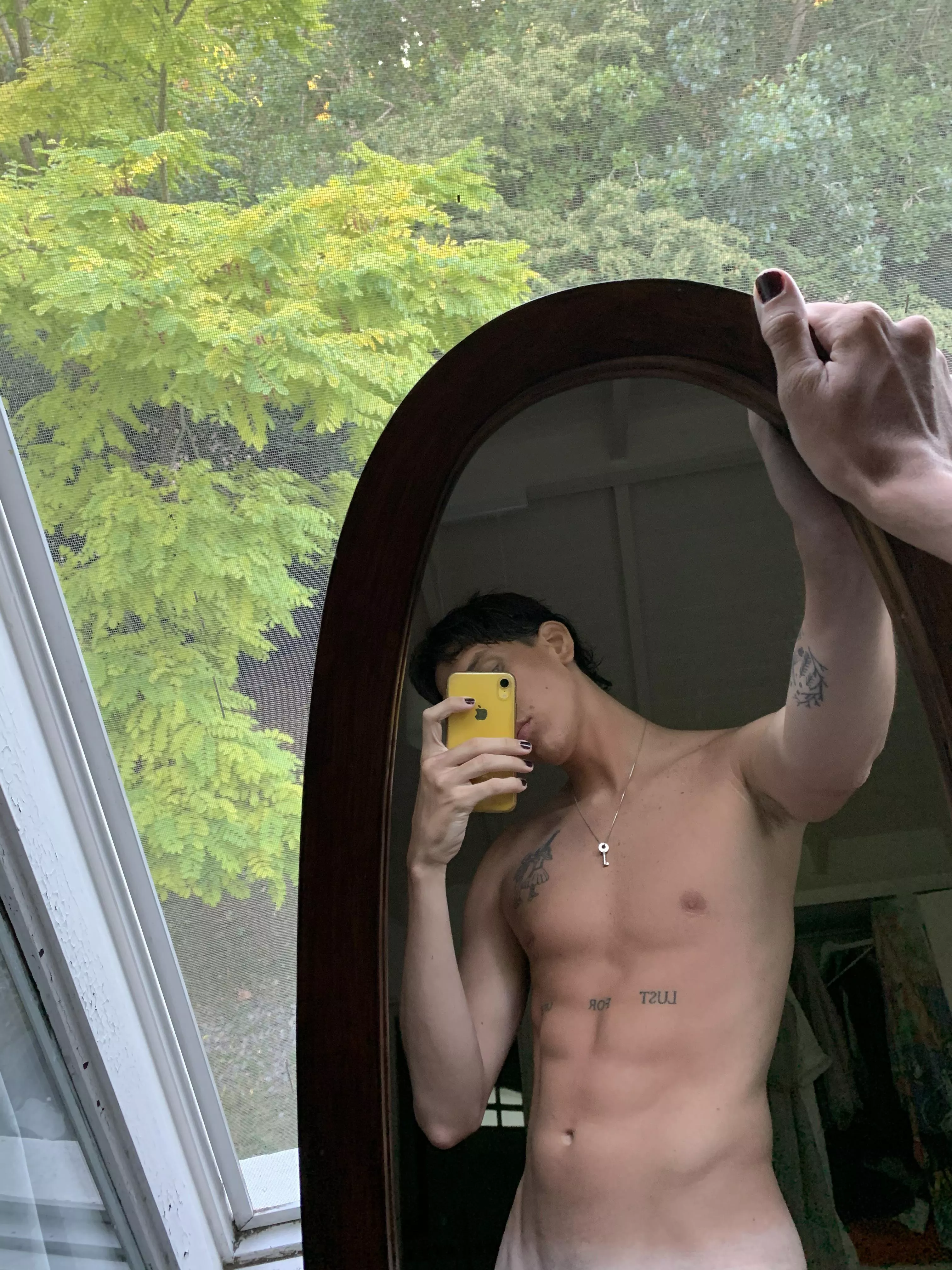 sniff in between posted by lifesizedoll00