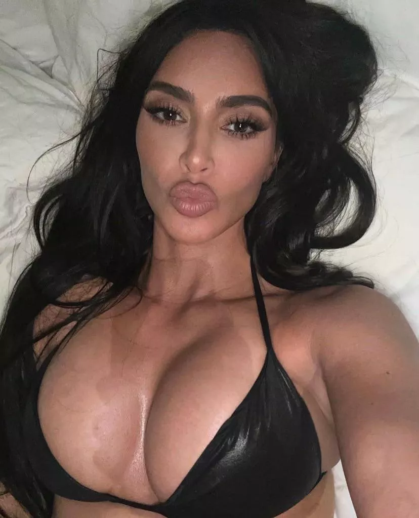 stroking to her right now posted by Ok-Cheetah1262