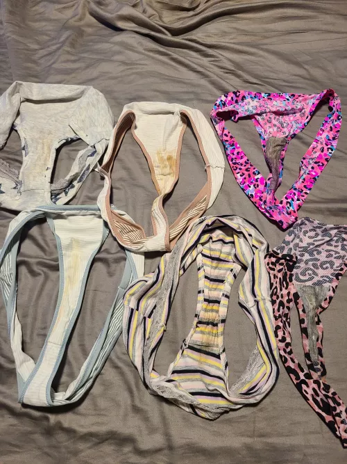 Take a look at all my dirty panties! by drummer3088