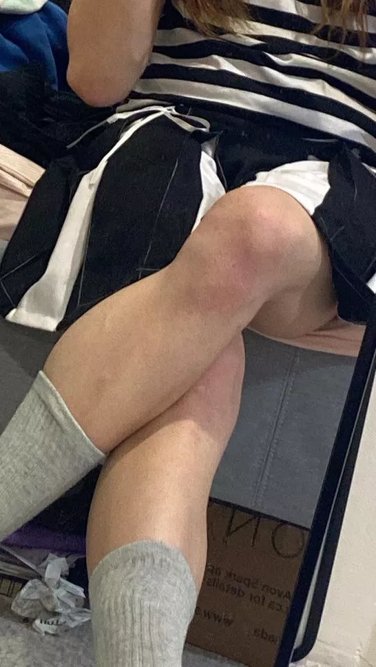 trans girl looking to compare with other trans girls, femboys or enbies :3 posted by VioletBed