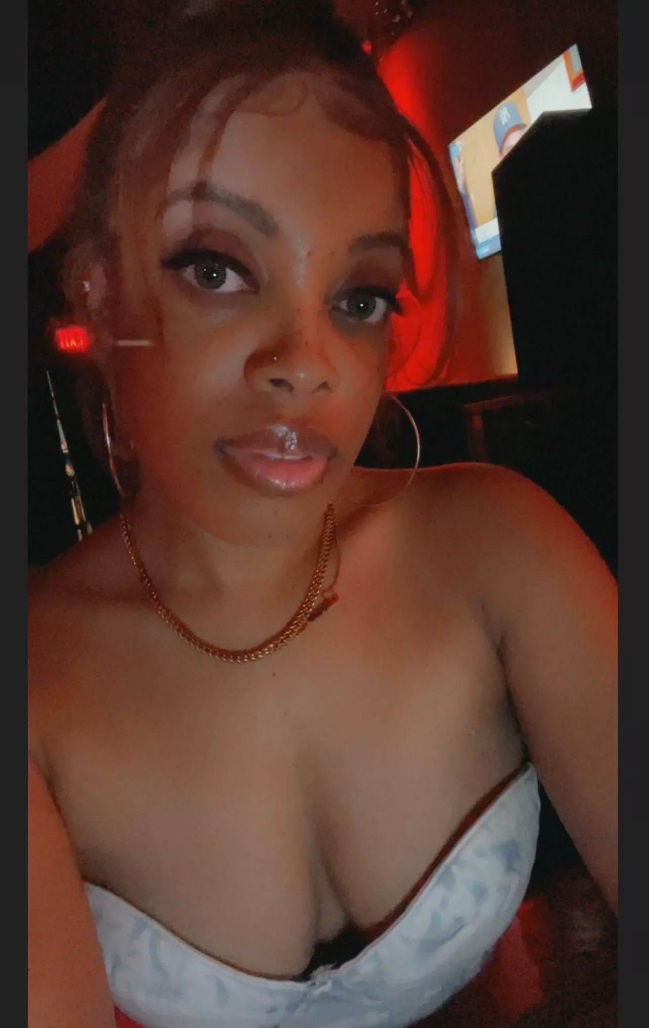 Vanessa posted by North_Confident