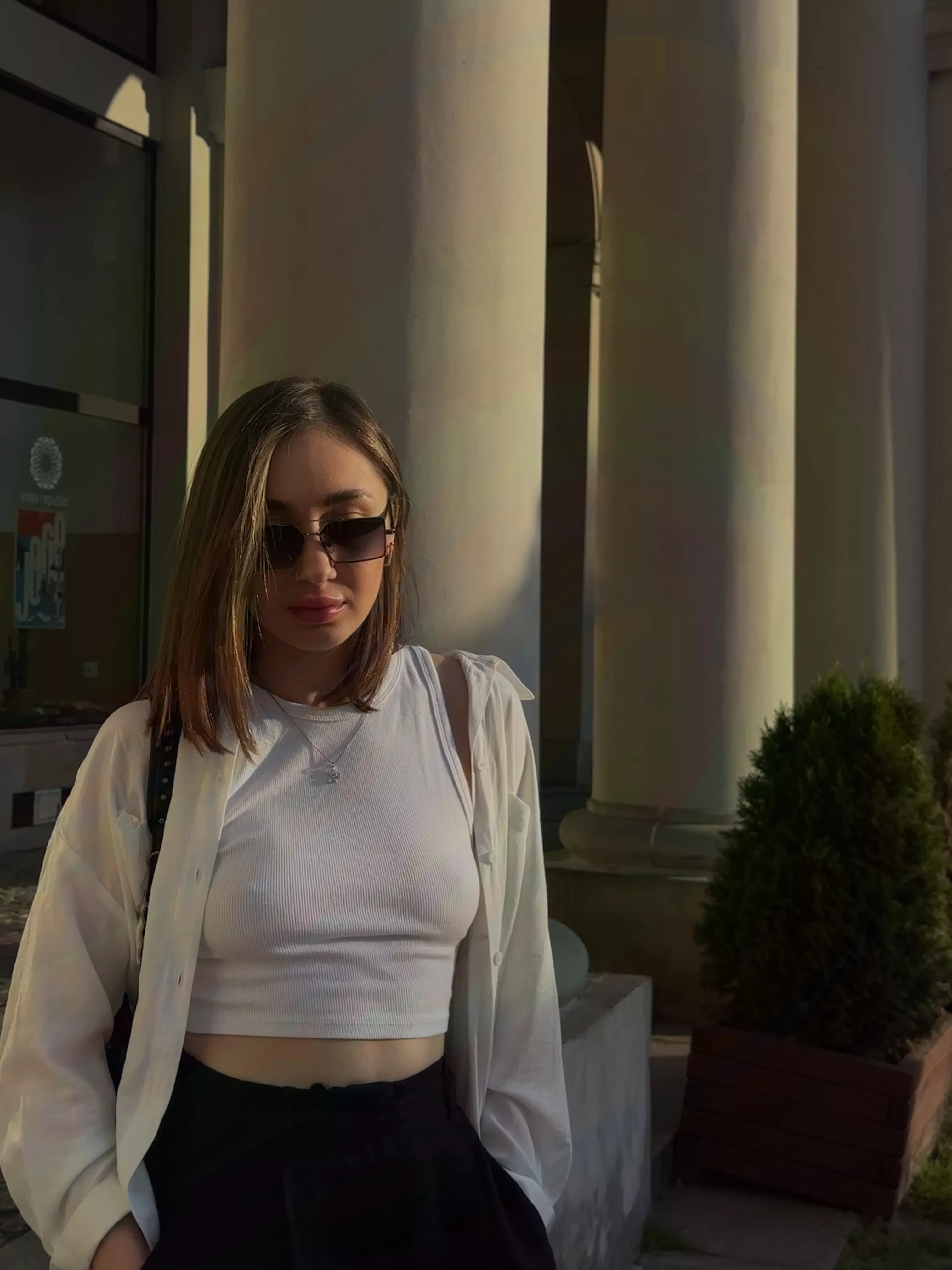 Who wanna fuck my virgin holes?! posted by Lolinafg