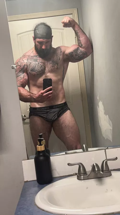 Who wants to cuddle with daddy? by dylanmarkss