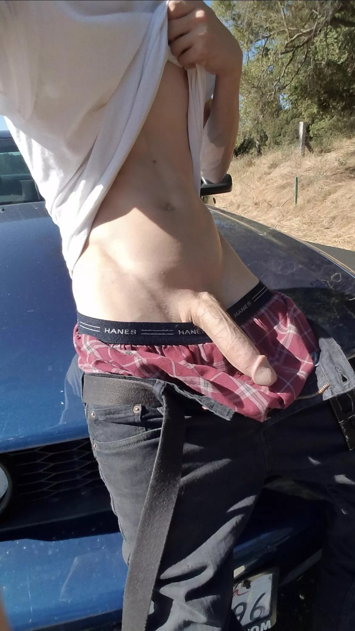 23 Any smooth twinks? posted by Responsible_Try5475