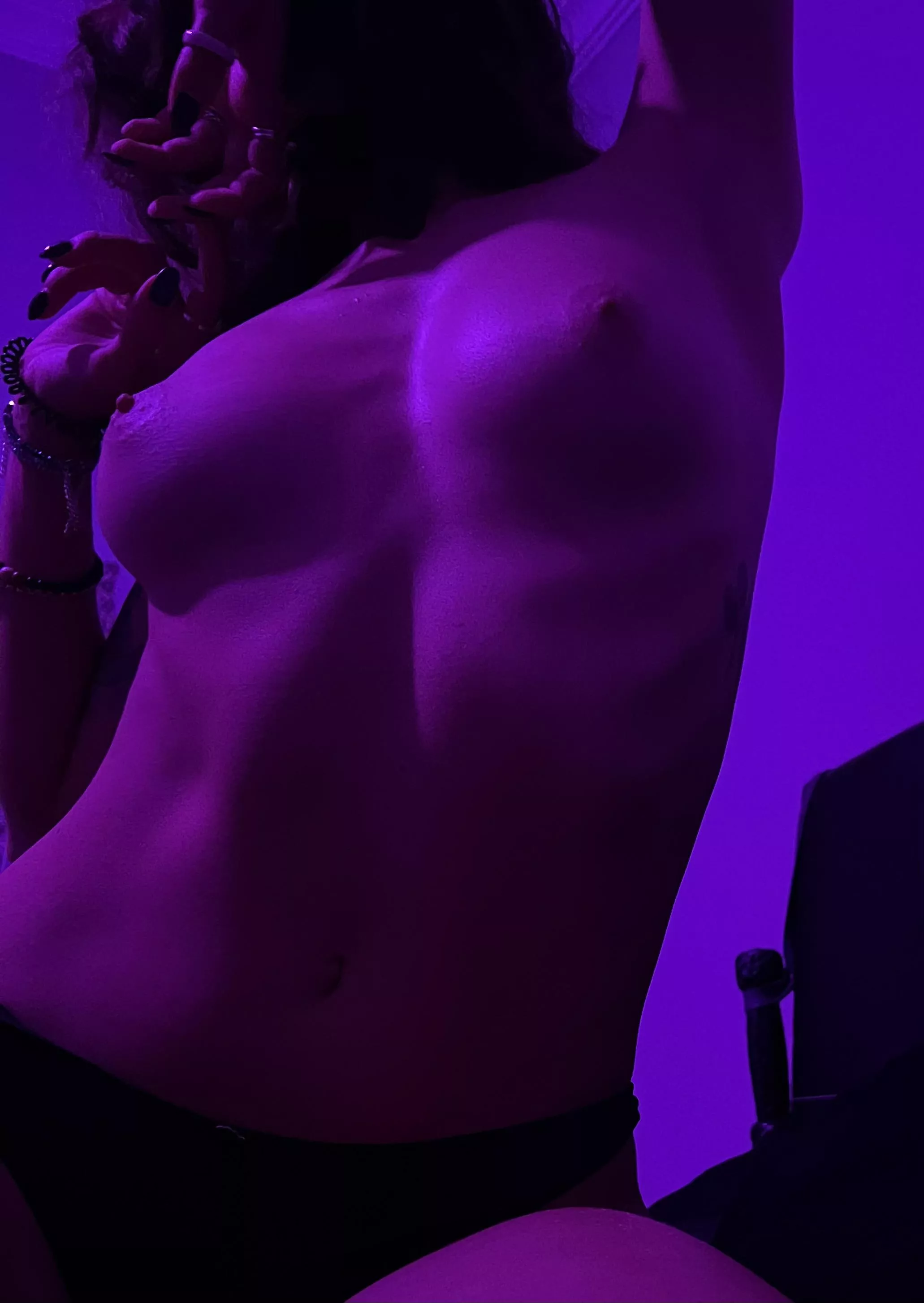 a little kiss squeeze on my tits plz posted by lawlessllud