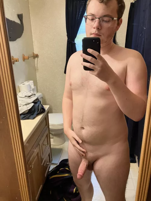Are you into nerdy white dick? Lmk in dms by Stalllion36