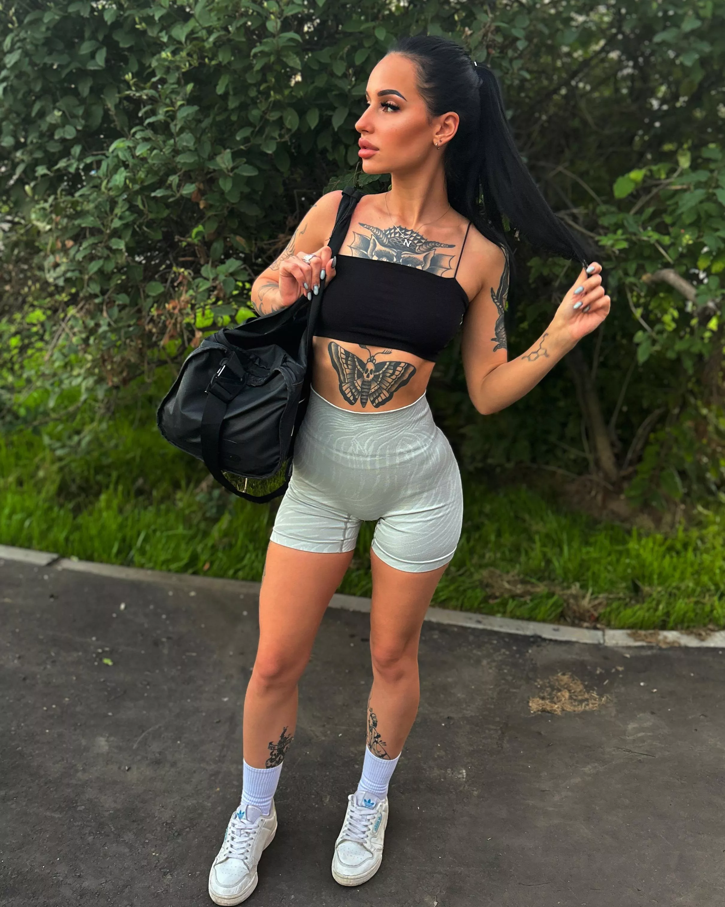 Feeling sporty. 😋 posted by oblonsapshs