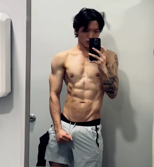 Happy sunday! My pisces gills are back 🐠 by softgymbro