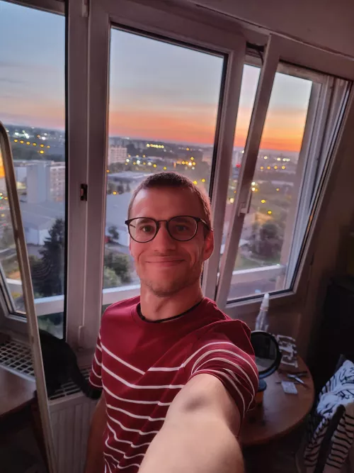 Have a nice Monday 😁 by groove57