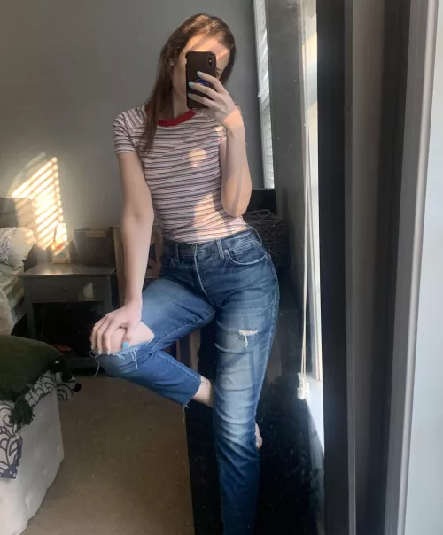 I’d make a cute date [F] by themaryfairyy