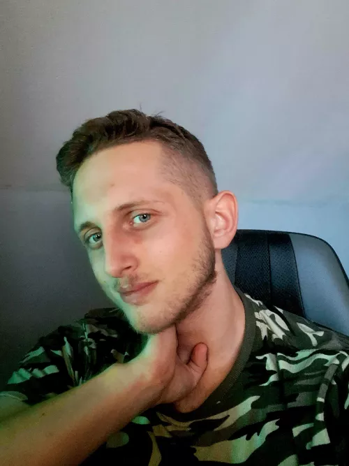 Just chilling at my desk, working with blender and playing video games. by Godot20001