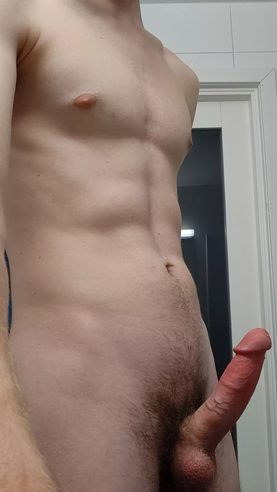 Just turned 18, wanna have some fun? posted by randomguy69999