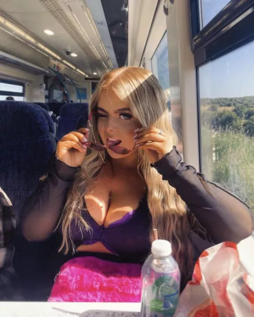 Love showing off by Hijheels