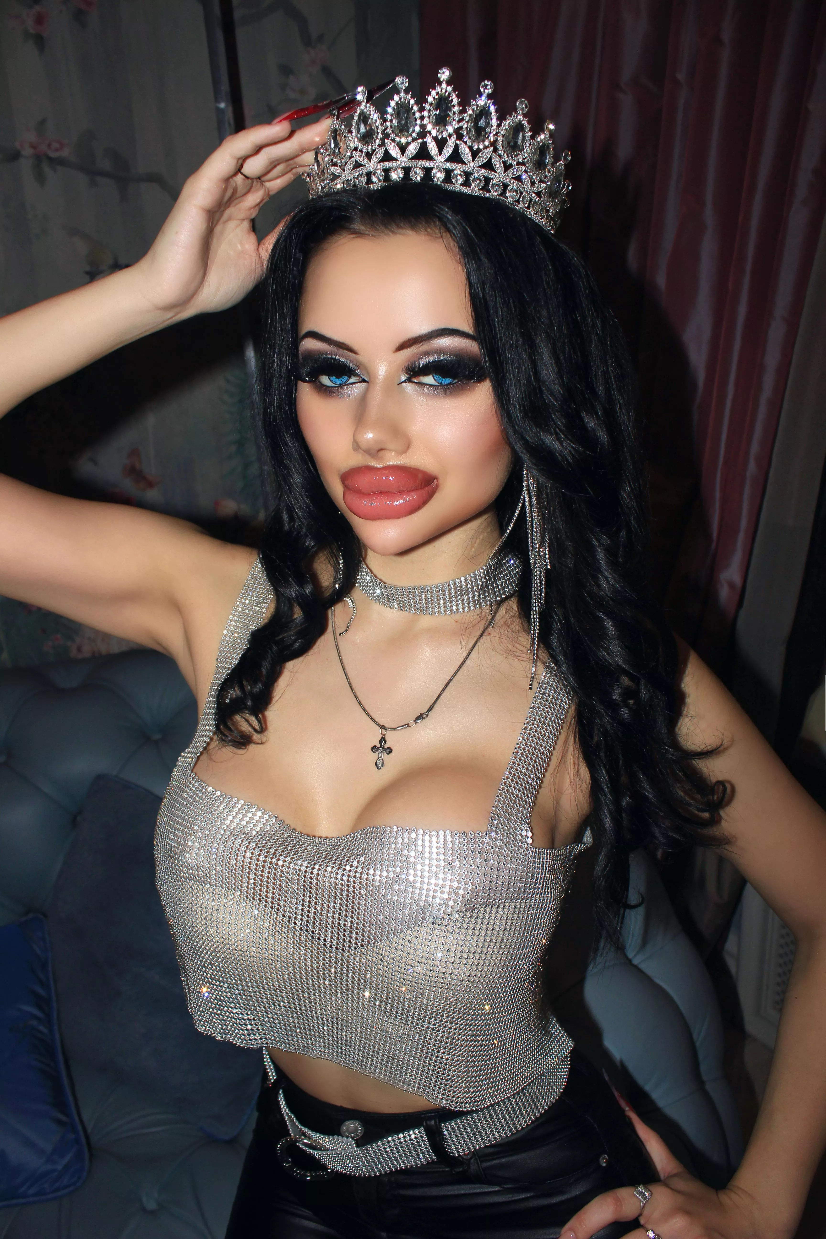 Plastic queen posted by Fine-Ad2329