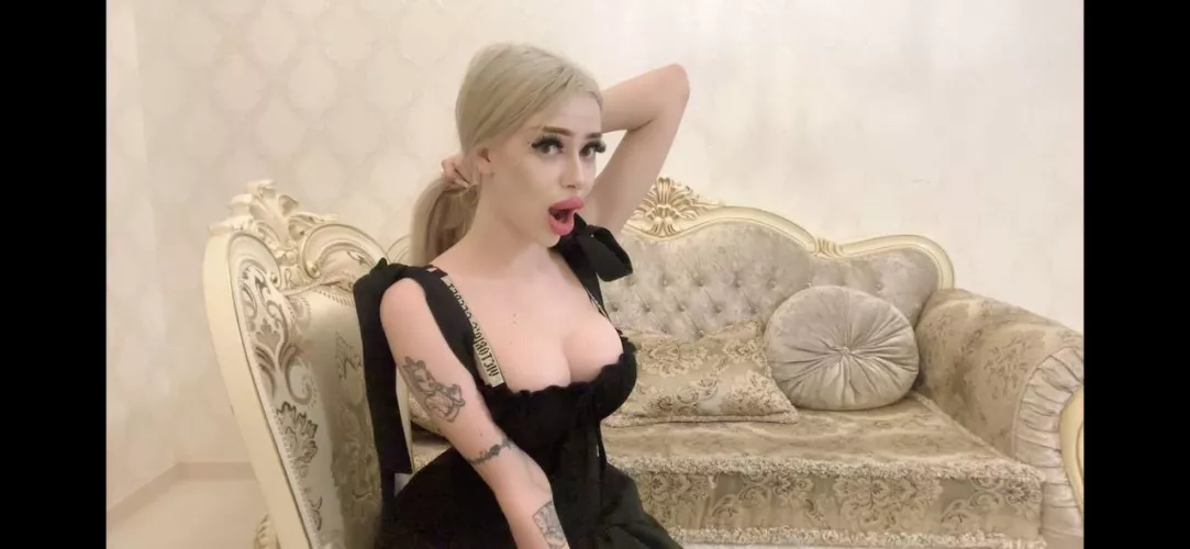 Ready to suck by bimbol0ver