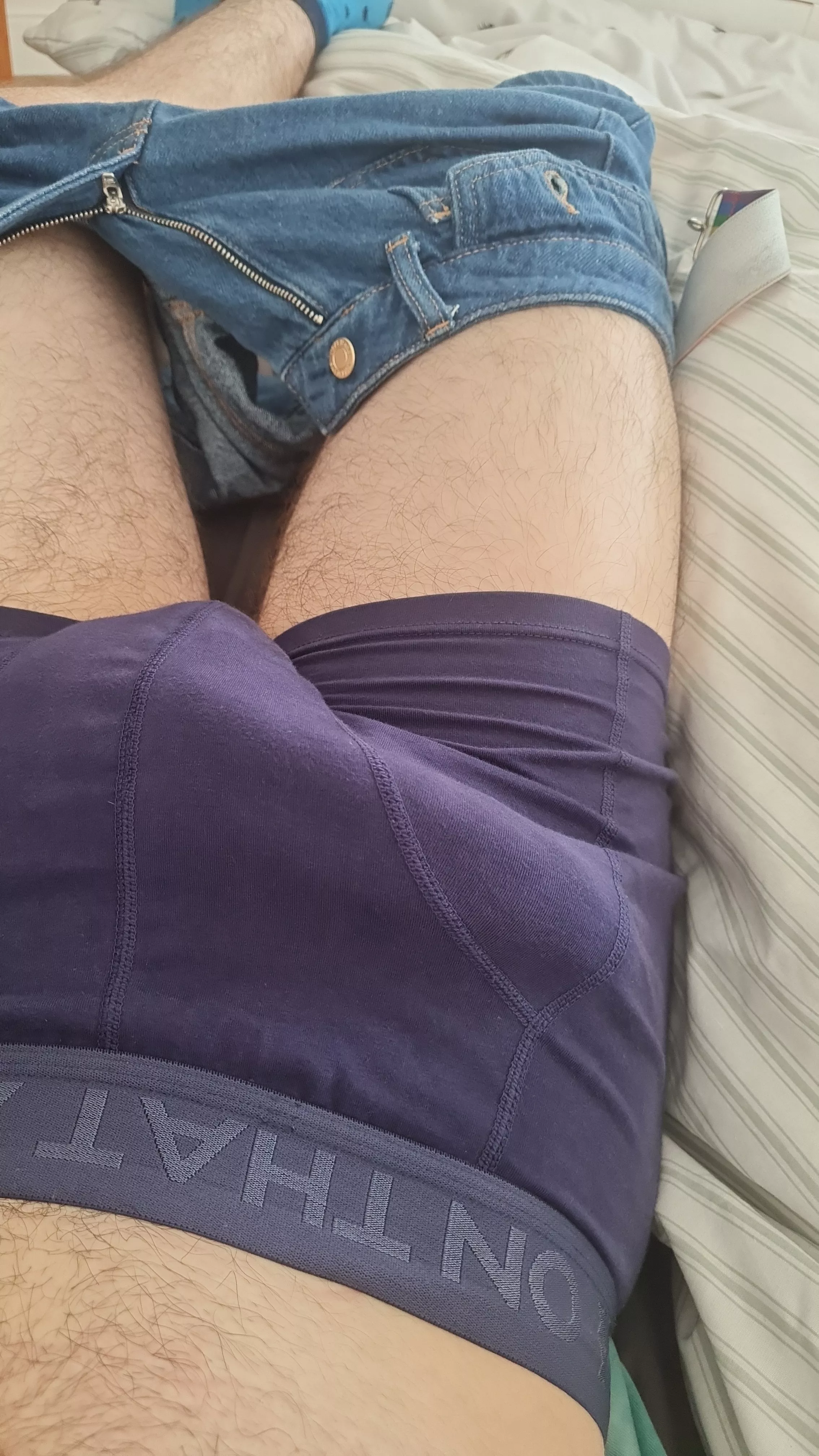 Someone come play with my joystick? 😌 (21M) posted by davcrock