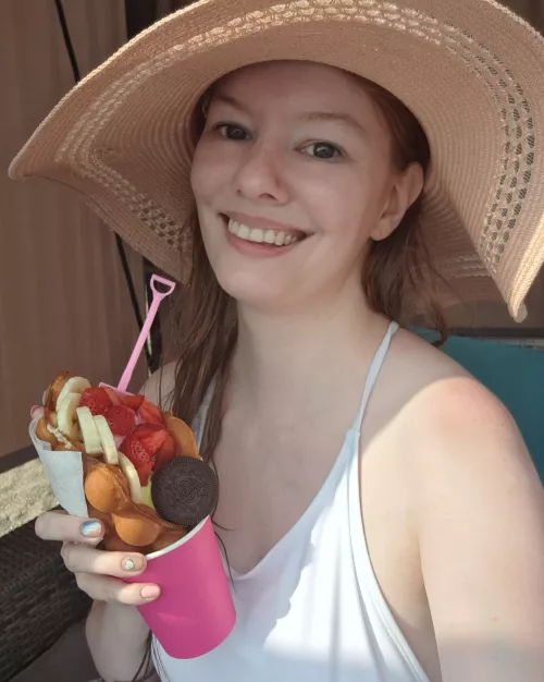 Sweety redhead girl by missInari