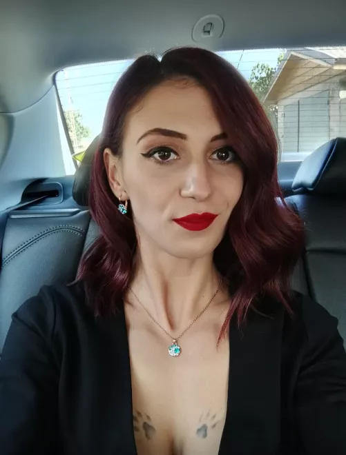 When boss told me to doll up 'coz we're meeting the client by EvaMaudsley1