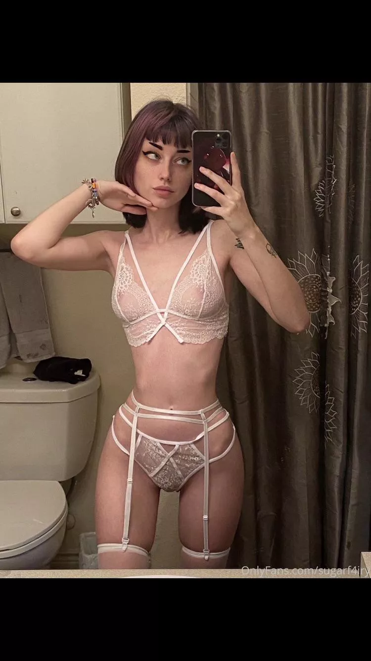 who’s this?? posted by Loneliest_Boy