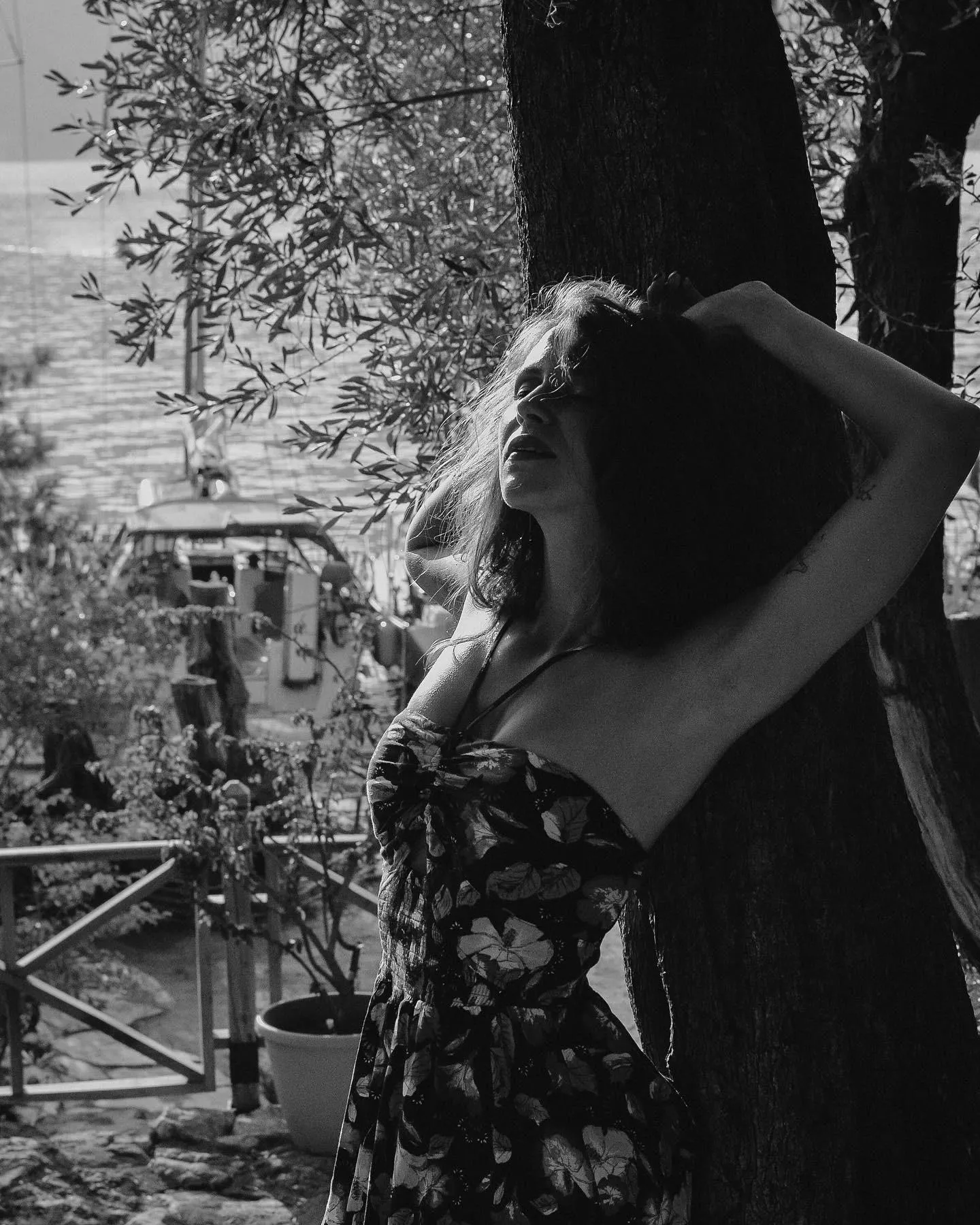 will you help me take off my dress? posted by Modestintro64