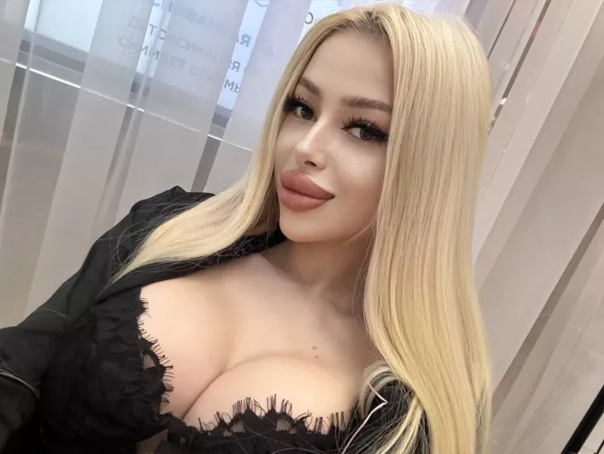 Young bimbo by bimbol0ver