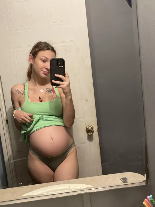 28 weeks pregnant and ready for a huge load by heavensentbodyy