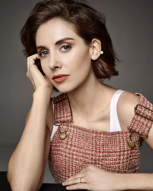 Alison Brie by Reasonable-Owl-3857