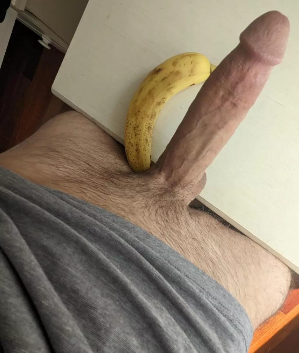 Banana for scale! Both a healthy morning snack 😉 posted by WarriorKingKrull