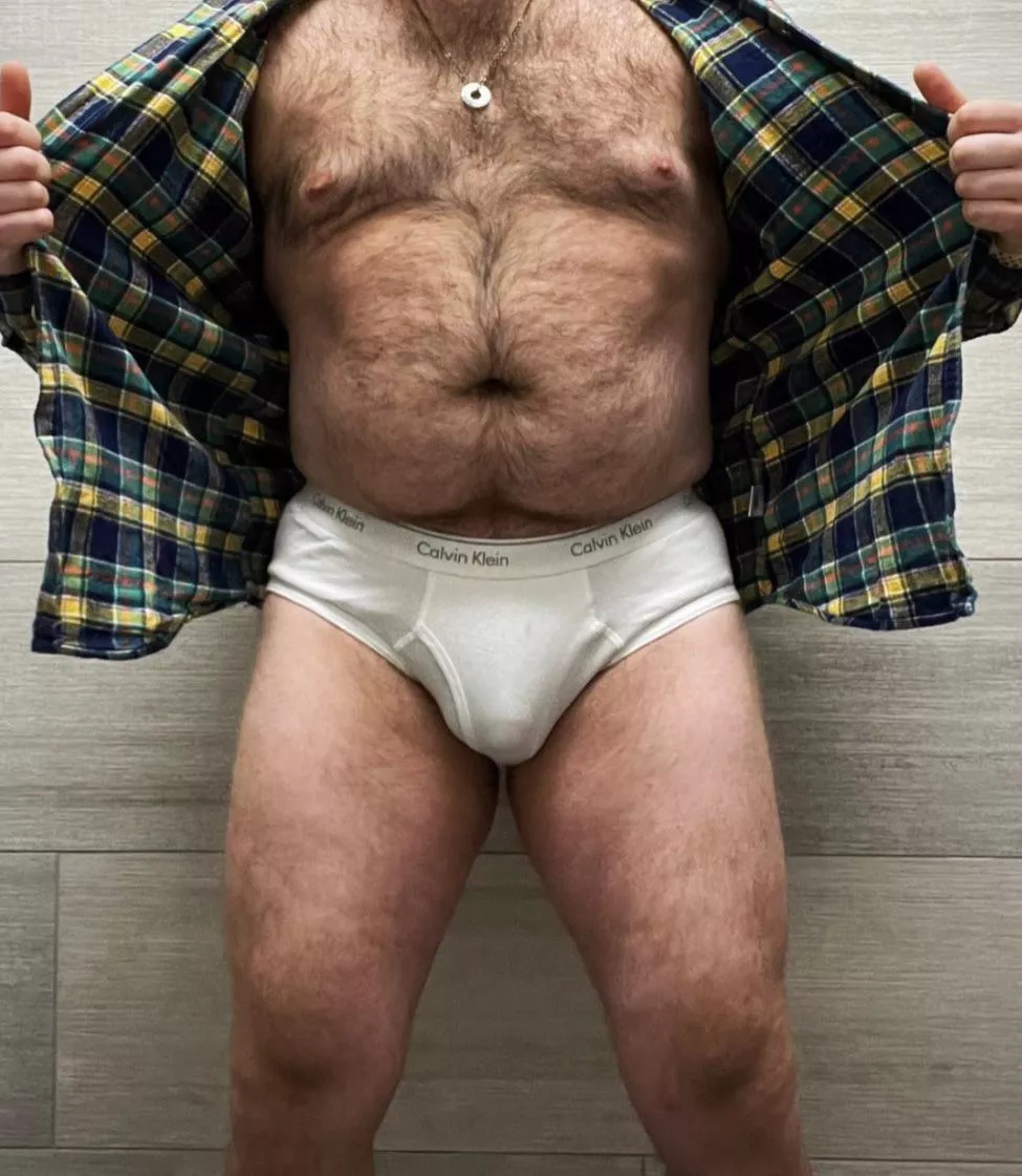 Bi 53 widowed dad bear posted by Silent_Reception_716