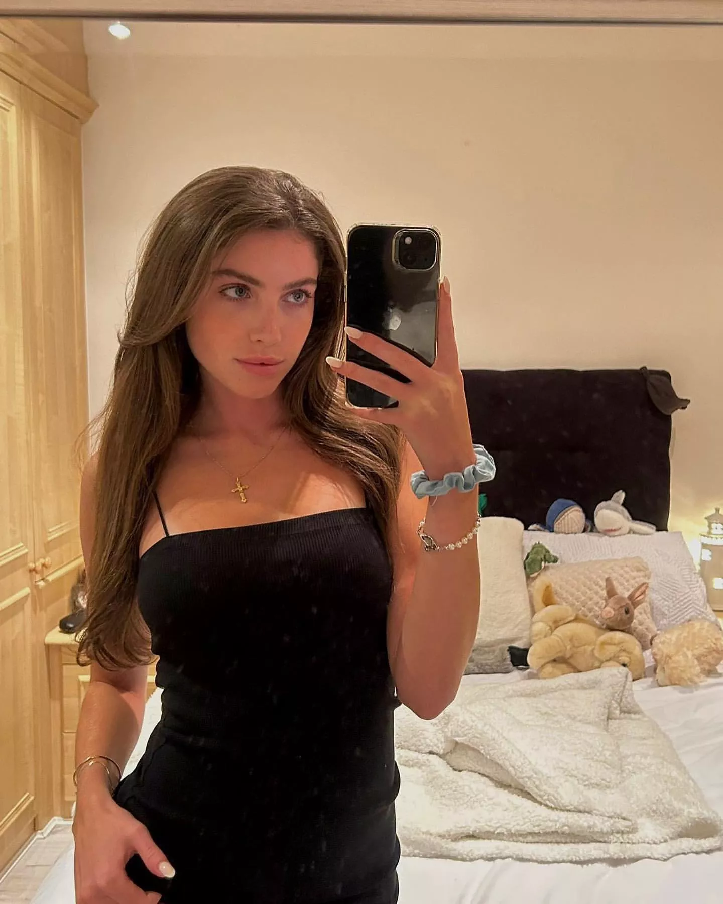 Black is best 🖤 posted by CreativeEG