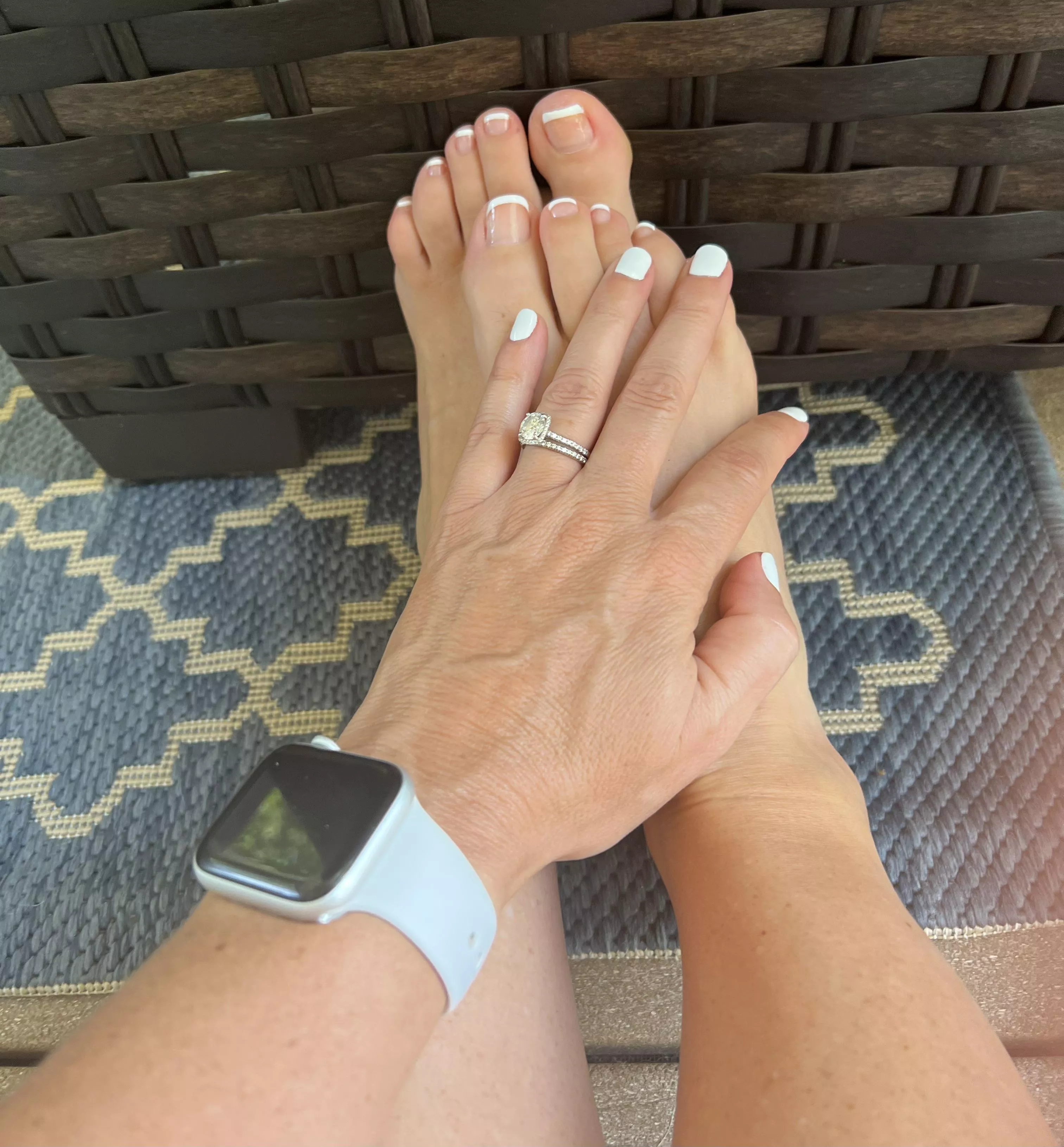 fresh💋 posted by realfootwife1