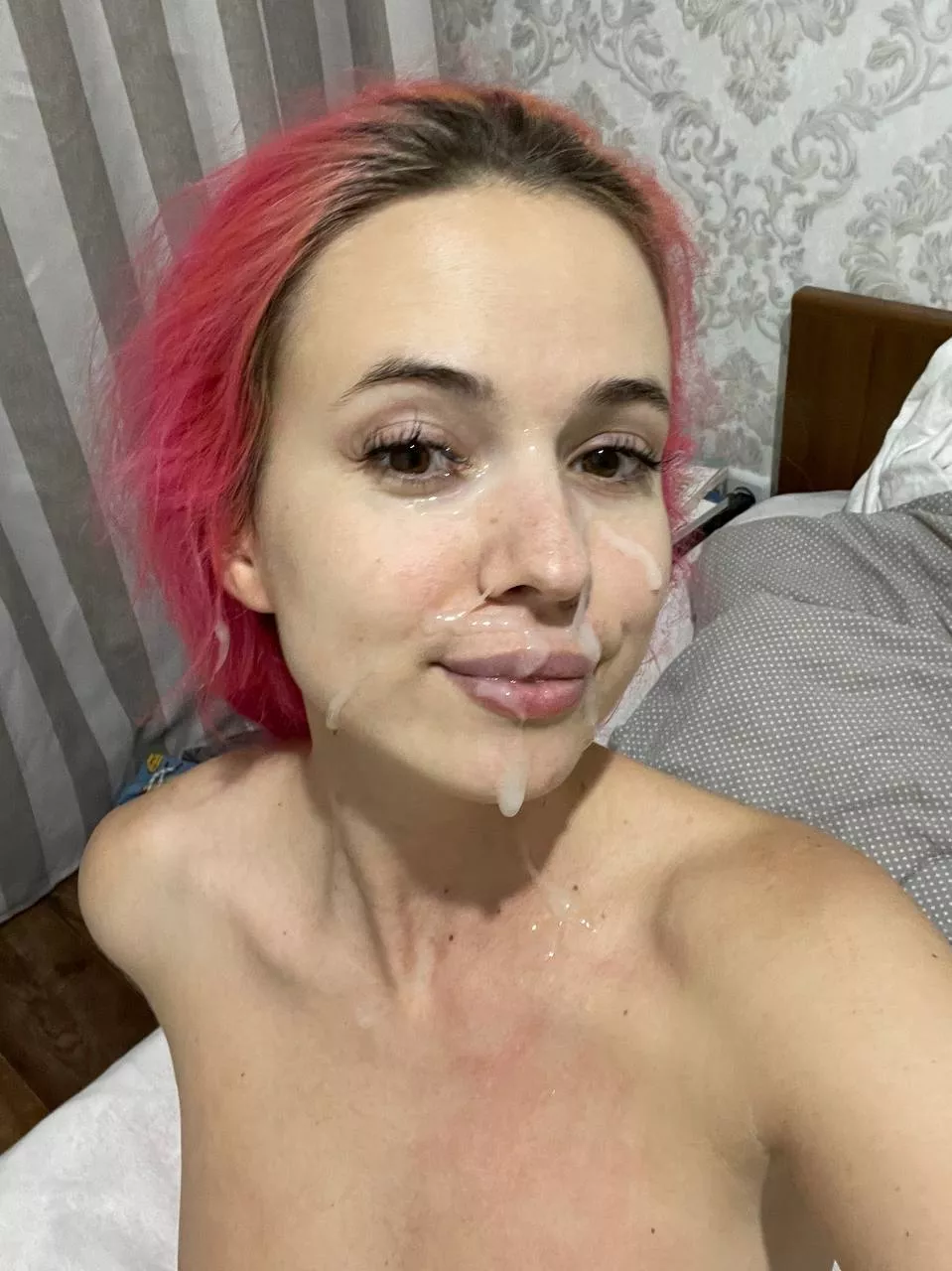 Happy cumslut posted by CharmingMistress